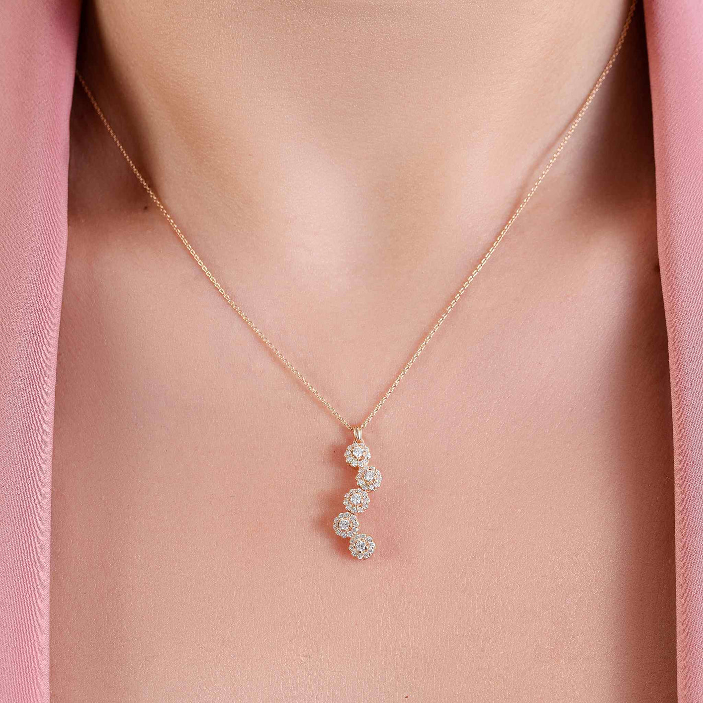 5 Diamond Flowers Pendant Necklace in White gold 18K - SIR653