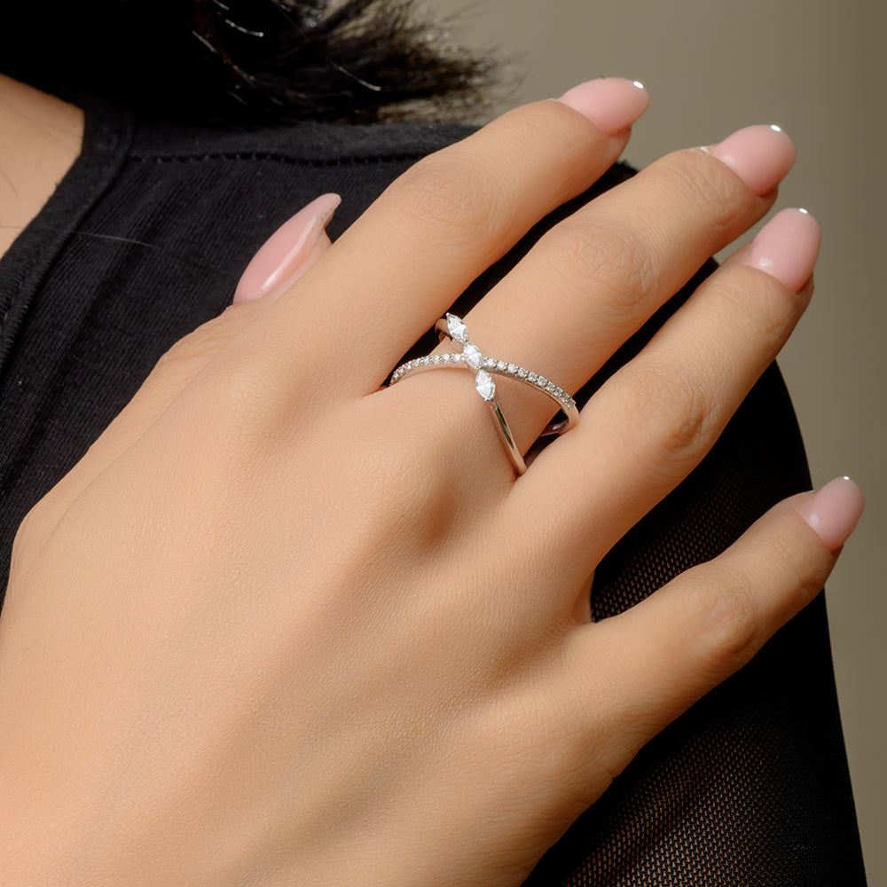 Special offer 18K White Wavy Diamond Ring - S-R317X