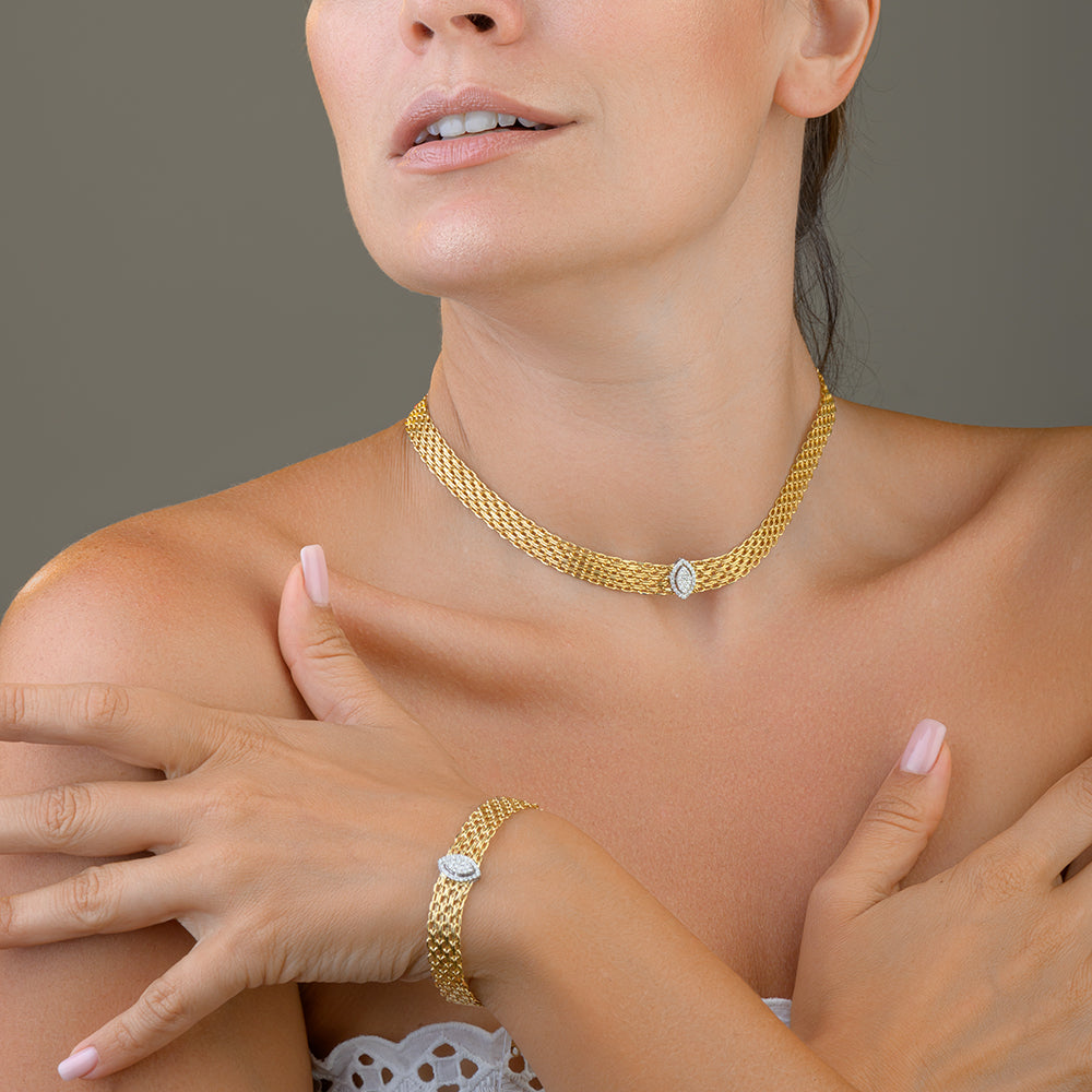 Magnificent Central Diamond Chocker in Yellow gold - S-X127N