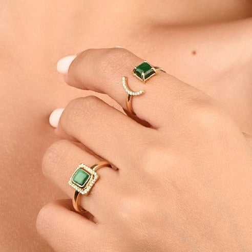 Malachite summer Emerald Stone Diamond Ring fits you perfectly in 18K Gold Yellow gold S-R294S