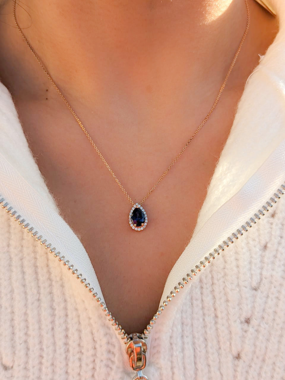 Unique Sapphire and Diamonds Necklace in 18K Yellow Gold - S-PN053SC