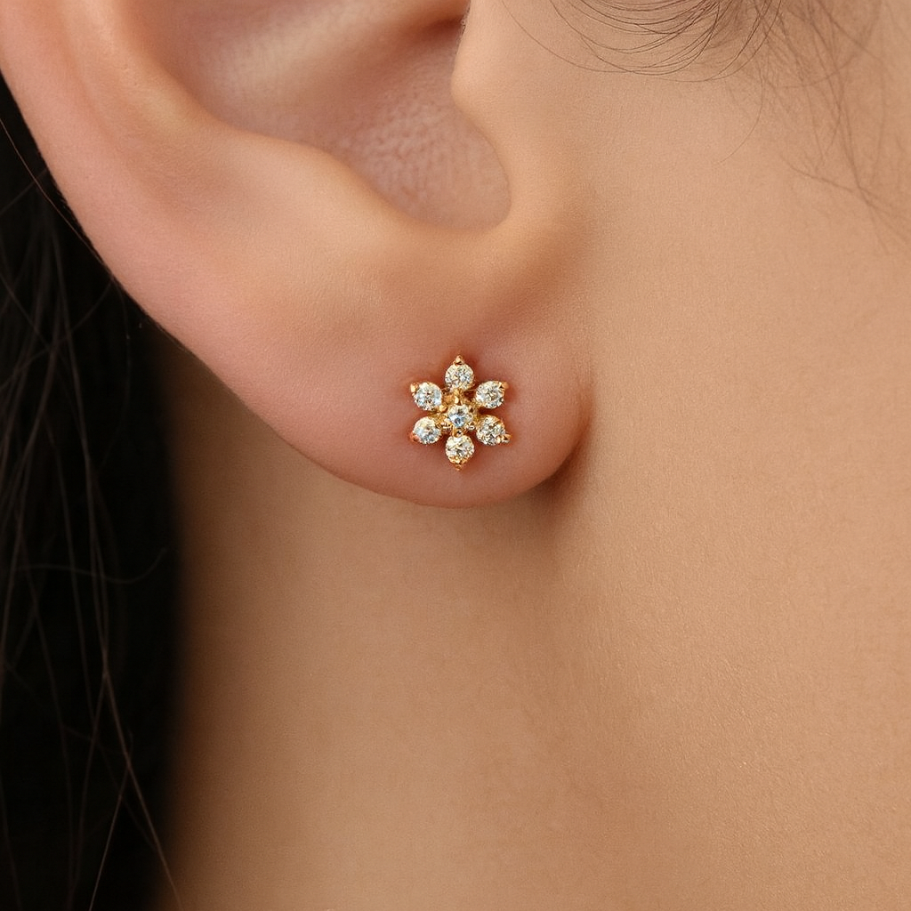 Flower diamond stud in 18k Yellow gold S-X64E – Siranjewelry