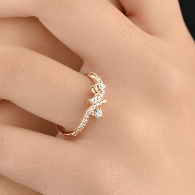 Rose Gold ring showcasing unique irregular diamond patterns - S-R329S