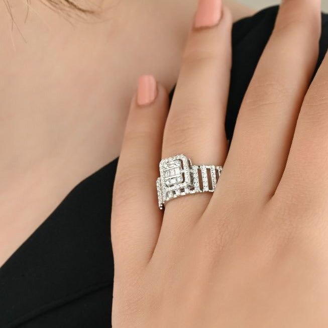 Magnificent diamond ring with princess-cut centerpiece - S-RF012S