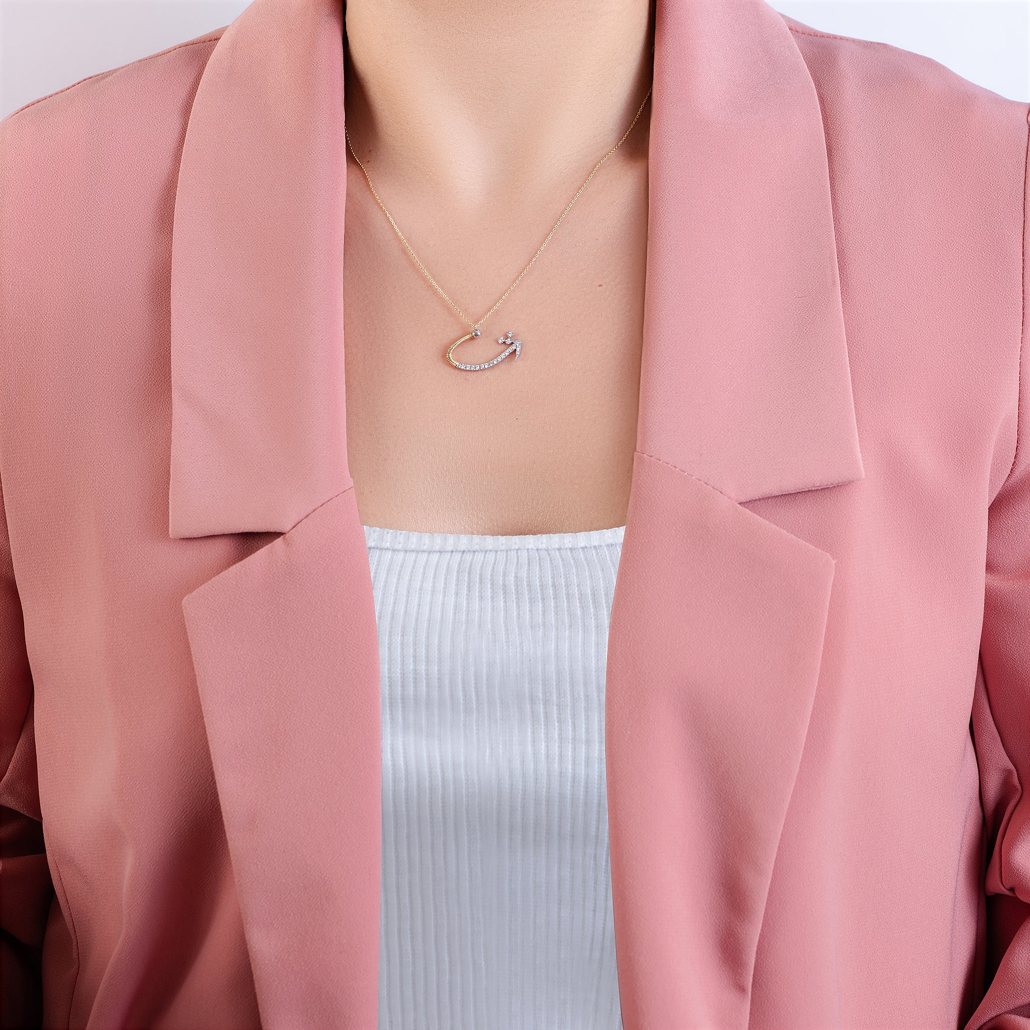 Shinny Letter Thaa' Necklace in Yellow 18 K Gold - MB2609