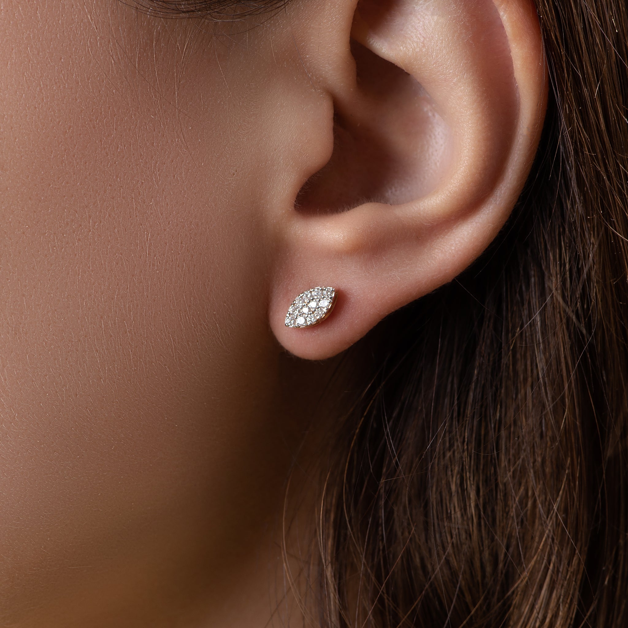 Opal Diamond Earring in White 18 K Gold - S-EN022S