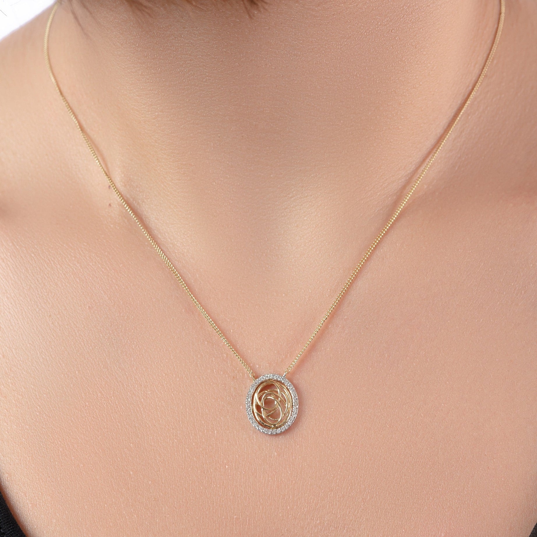 Special offer Opal Shapped Tirette Shinny Diamond Necklace in Yellow 18 K Gold - S-PN045S