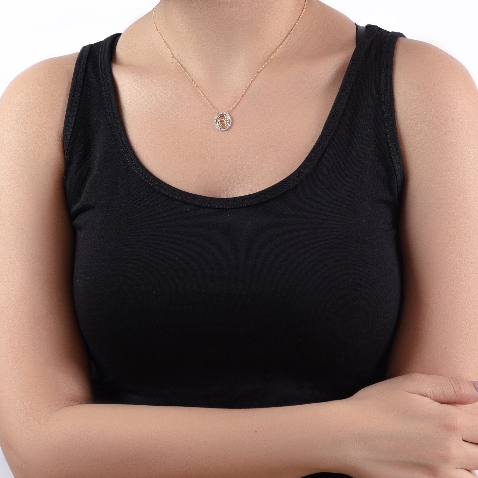 Special offer Opal Shapped Tirette Shinny Diamond Necklace in Yellow 18 K Gold - S-PN045S