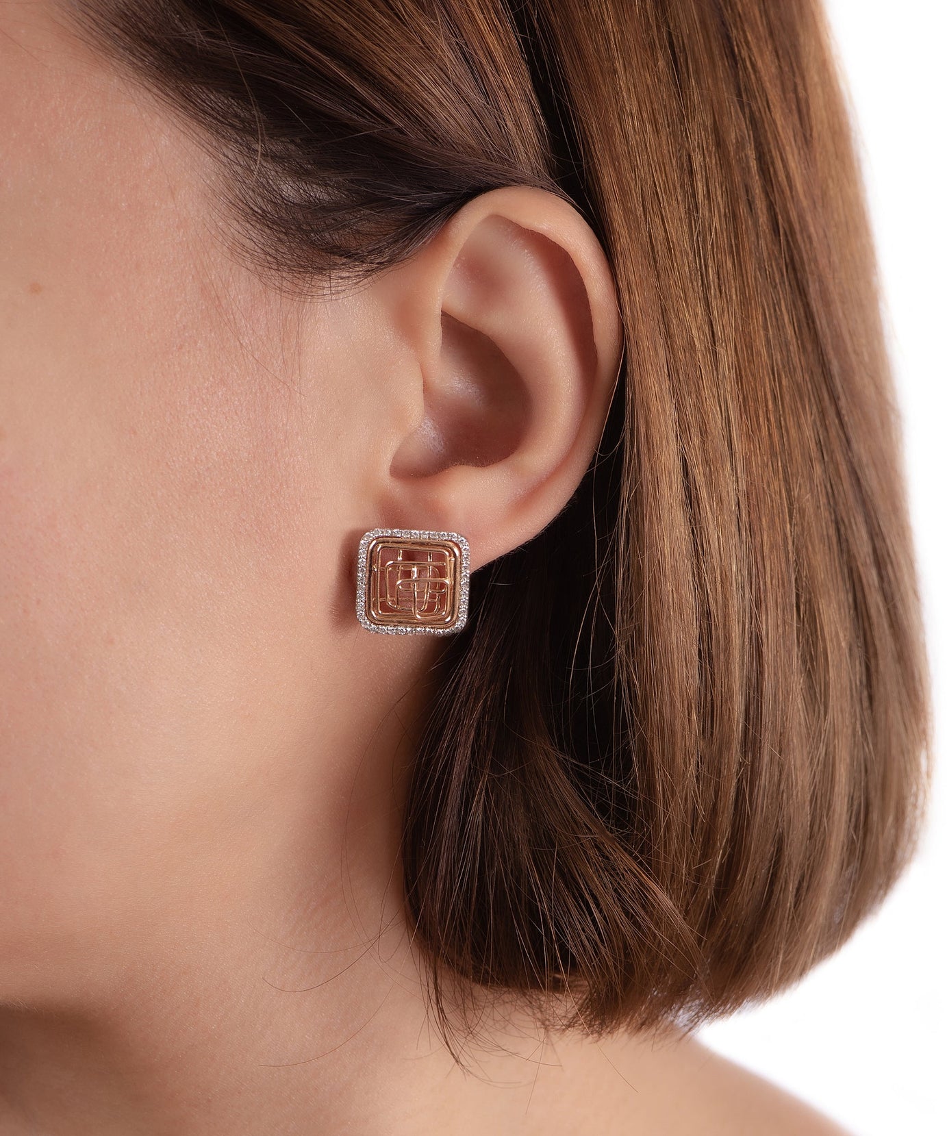 Tirette Square Shapped shinny Diamond Earring in 18K Yellow Gold - SIR1012EC