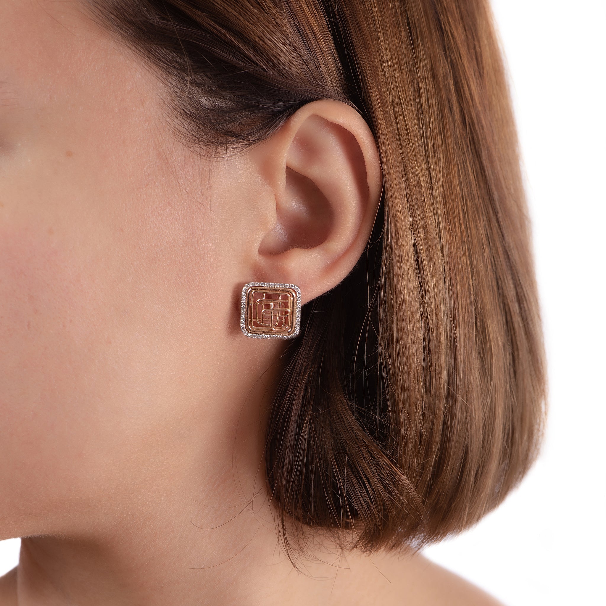 Tirette Square Shapped shinny Diamond Earring in 18K Yellow Gold - SIR1012EC