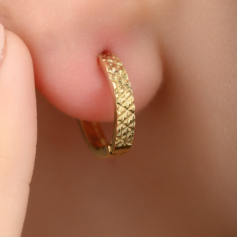 18K Simple Gold Earrings - K-E047S/WG
