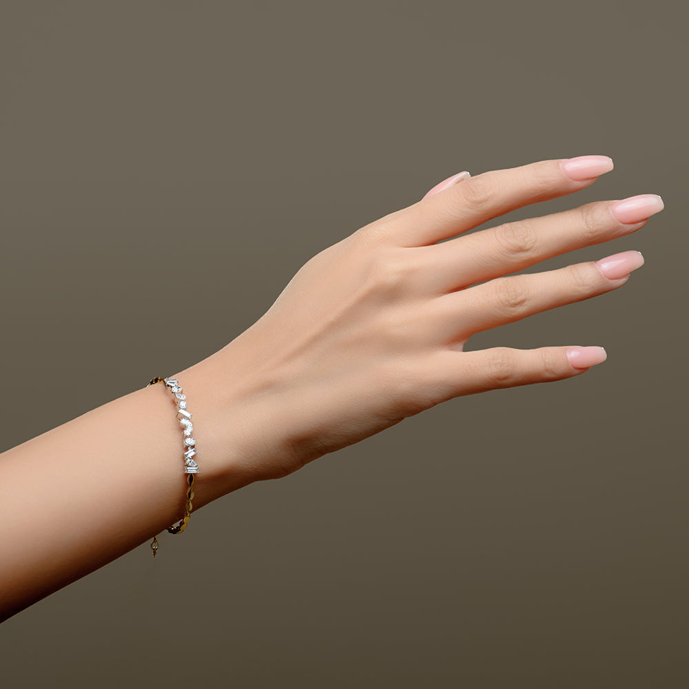 Diamond-Bangles-18K-GOLD-SIRAN-BY-IRAM-Jewelry