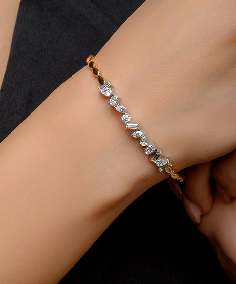 Diamond-Bangles-18K-GOLD-SIRAN-BY-IRAM-Jewelry