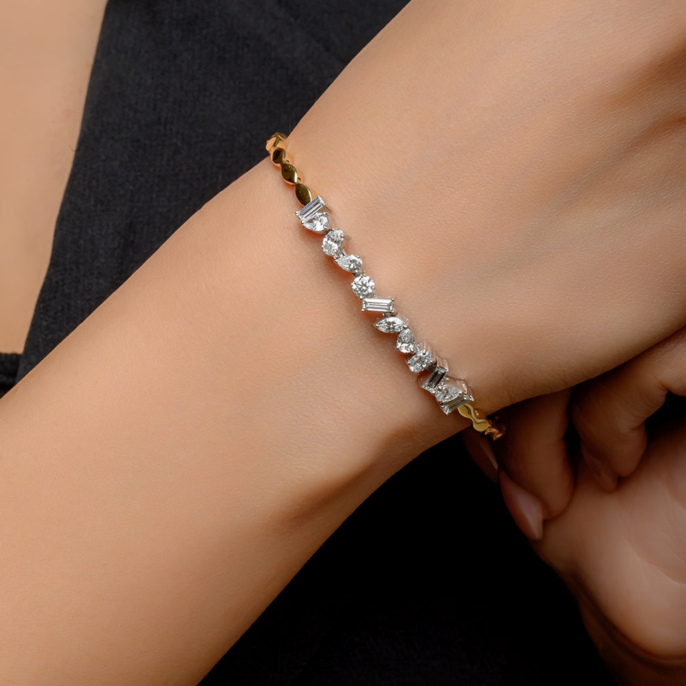 Diamond-Bangles-18K-GOLD-SIRAN-BY-IRAM-Jewelry