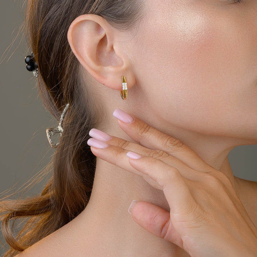 Simple Diamond Earring in Yellow gold - S-E245S