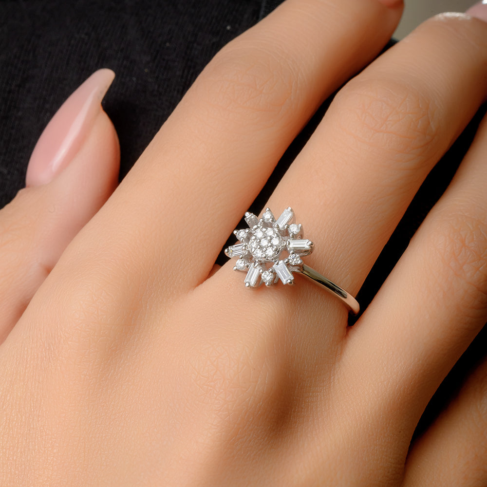 18K White Solitaire Diamond Ring - S-H054BS