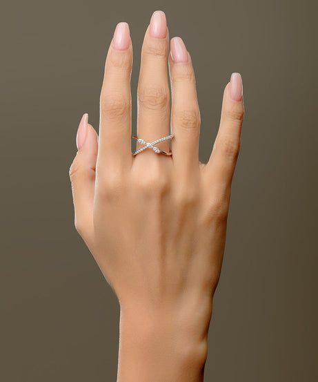 18K White Wavy Diamond Ring - S-R317X