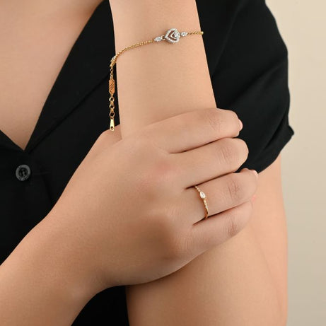 Precious Heart Shaped Diamond Bracelet in 18K Yellow Gold - S-X044B
