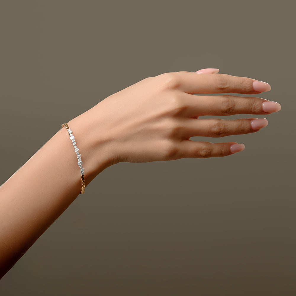 Special offer 18K Yellow Diamond Bangle - S-X078B