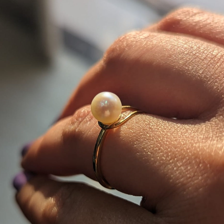 Beautiful Simple Round Pearl Ring in 18K Rose Gold- S-X26R