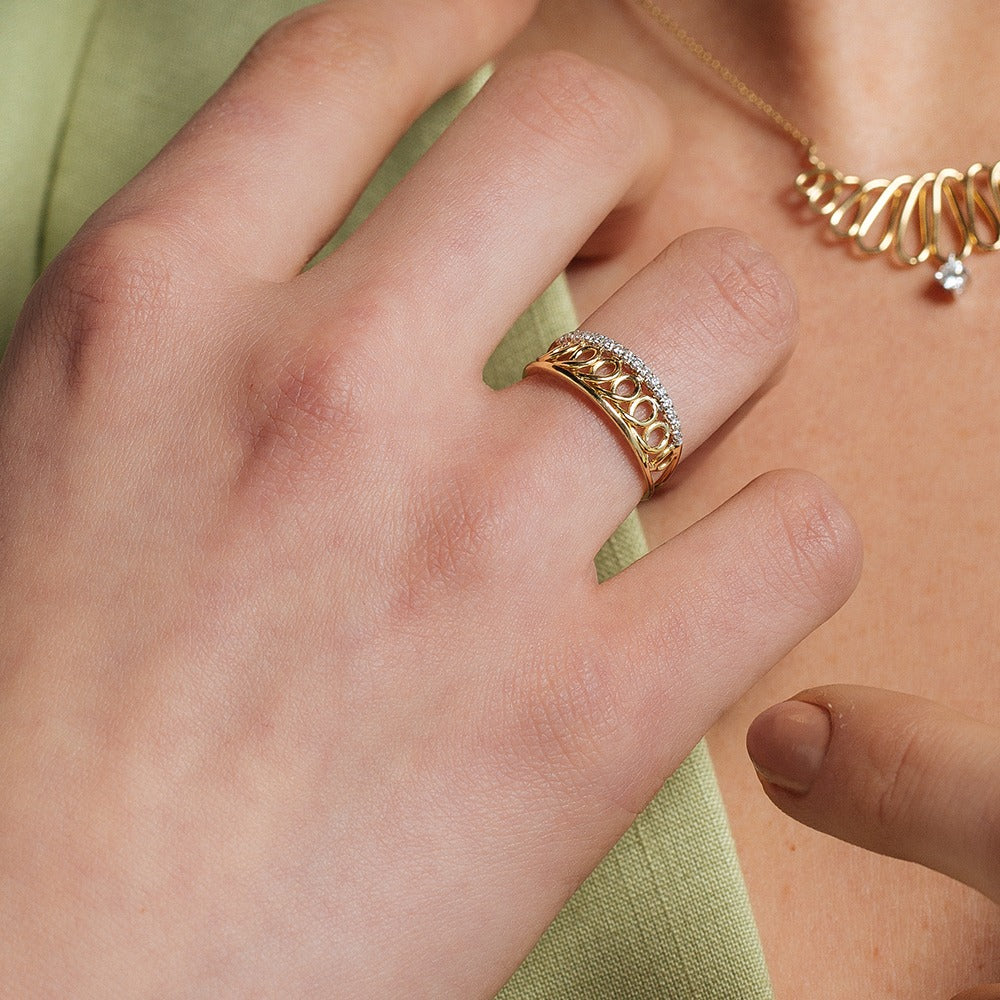 tirette-princess-crown-with-16-round-diamond-in-18k-yellow-gold-s-x46r-Siran-by-iram-jewelry