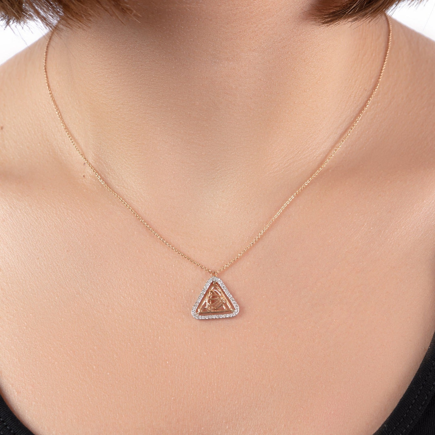 Special offer Triangular Shapped Tirette Shinny Diamond Necklace in Rose 18 K Gold - S-PN046S