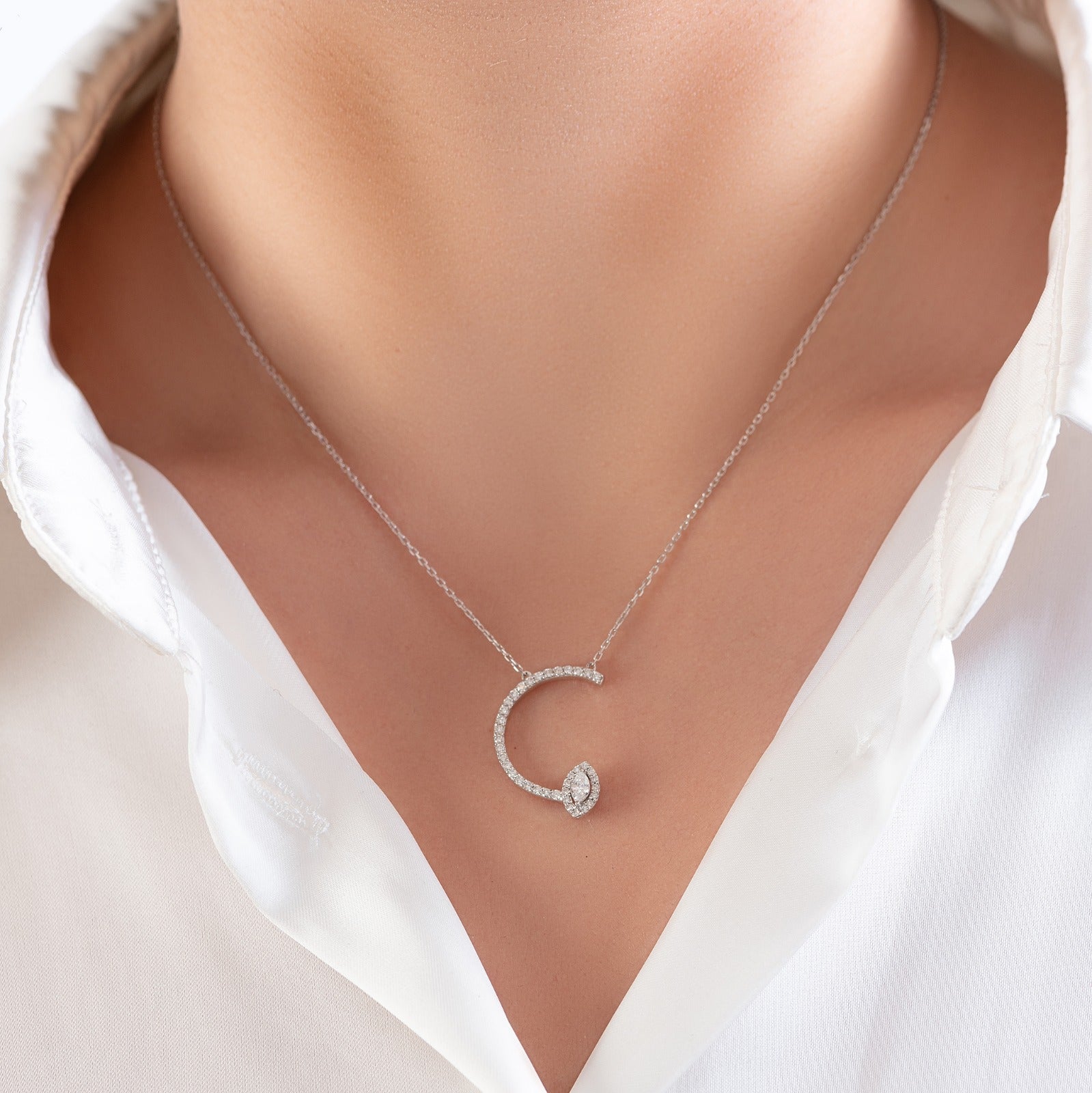 Diamond necklace on C shape in 18K White gold - SIR1115