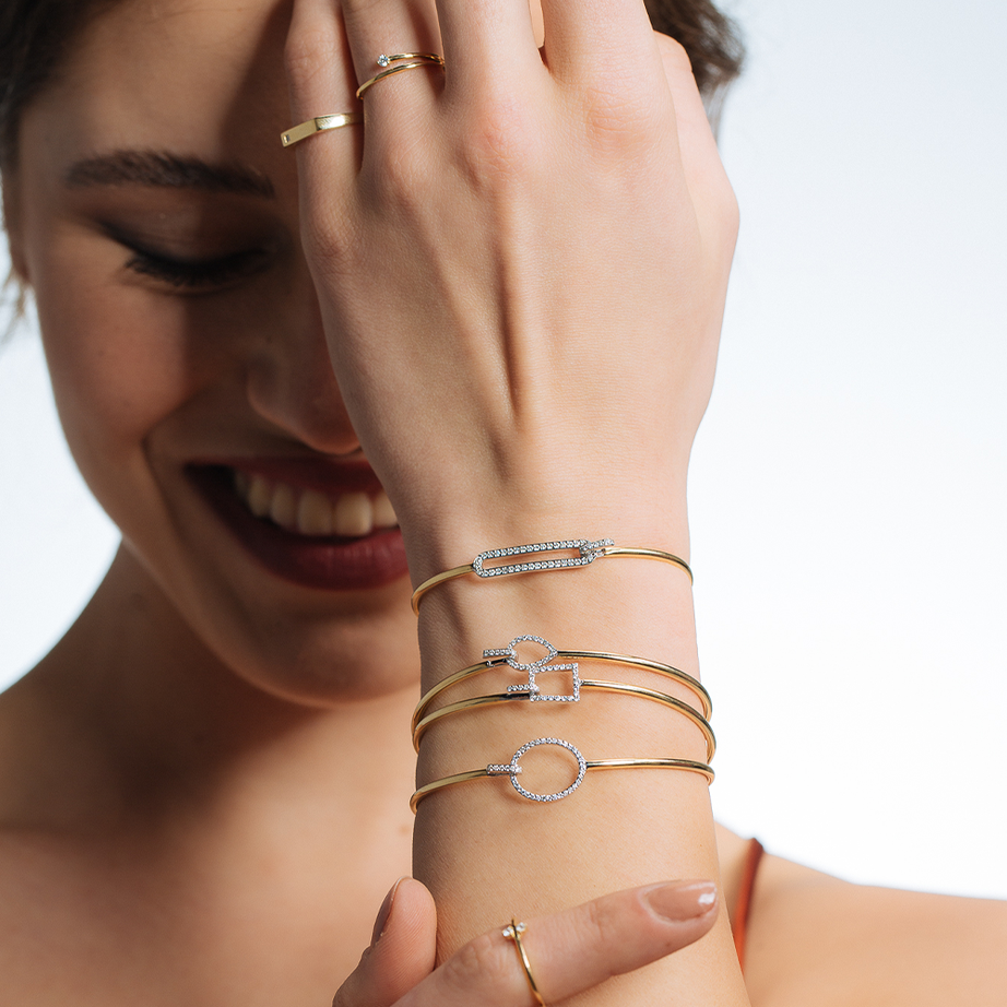 Unique Pear Shaped BANGLE in 18k Rose Gold - S-X40B