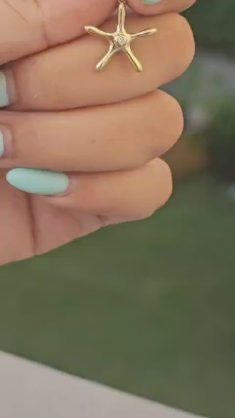 18K Gold G Star with Diamond