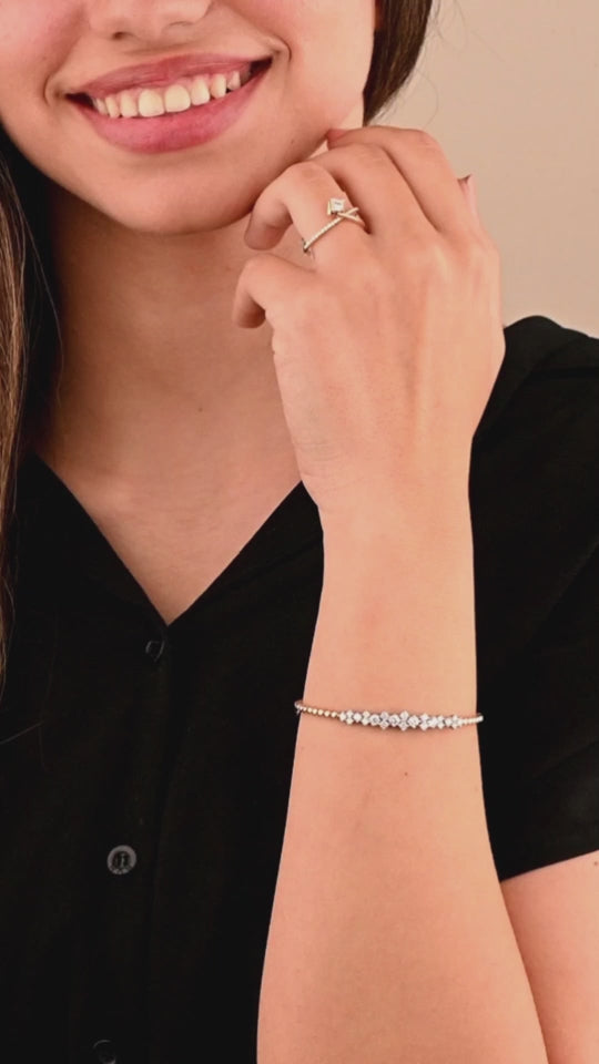 Dazzling cross-sectional ring featuring a small square diamond 18k Rose gold in the center - S-R259S