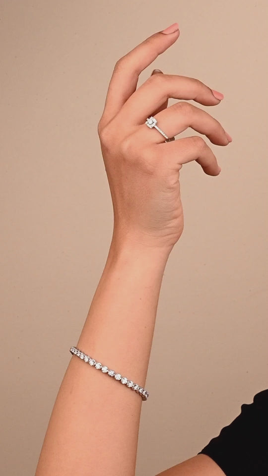 Baguette and Round Diamonds Unique Ring in 18k White gold - B-QR160