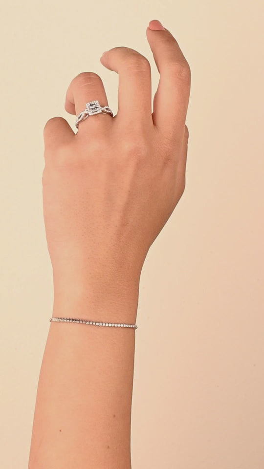 Glamorous Square centerpiece diamond solitaire - S-RF026S