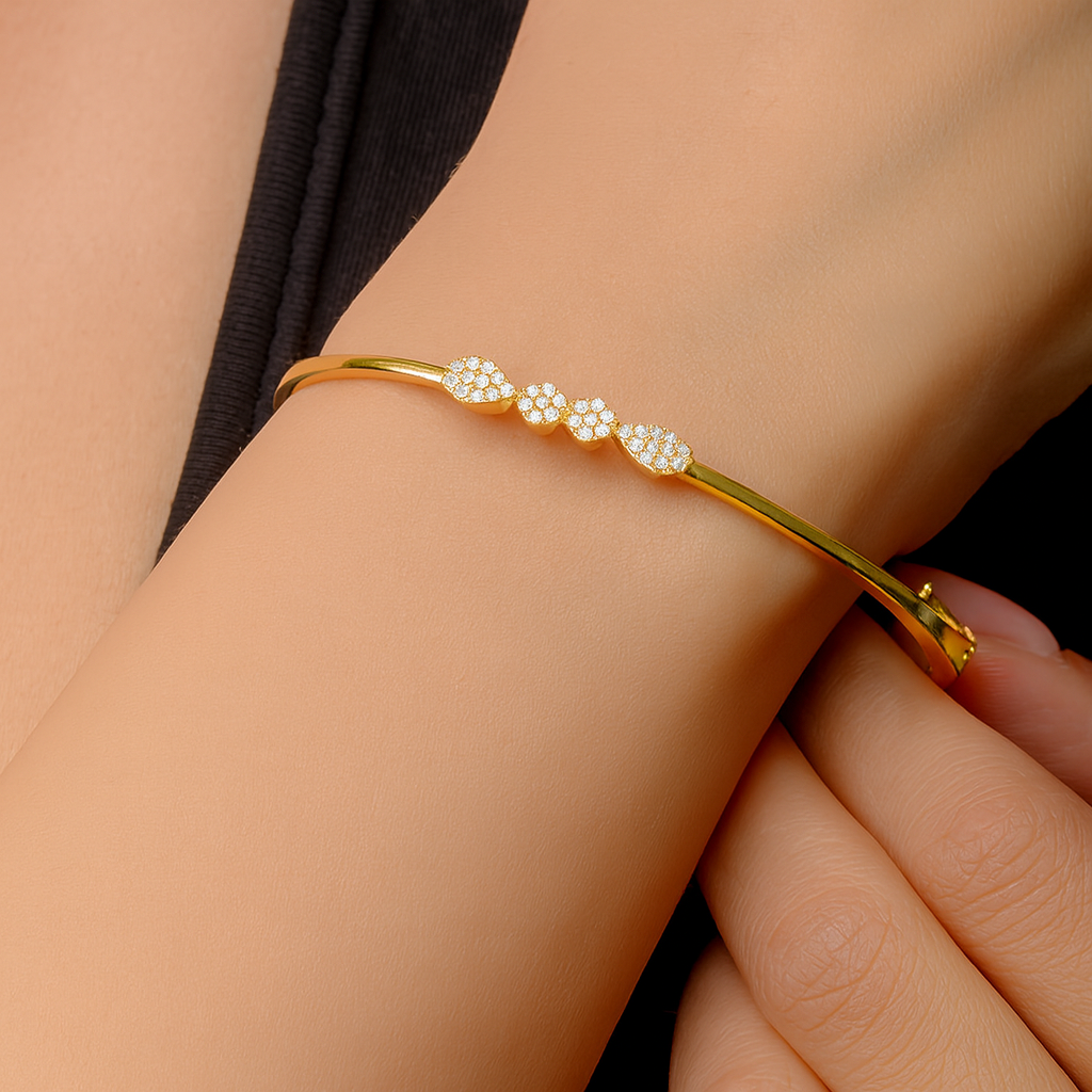 18K Yellow Diamond Bangle  - S-B327SB