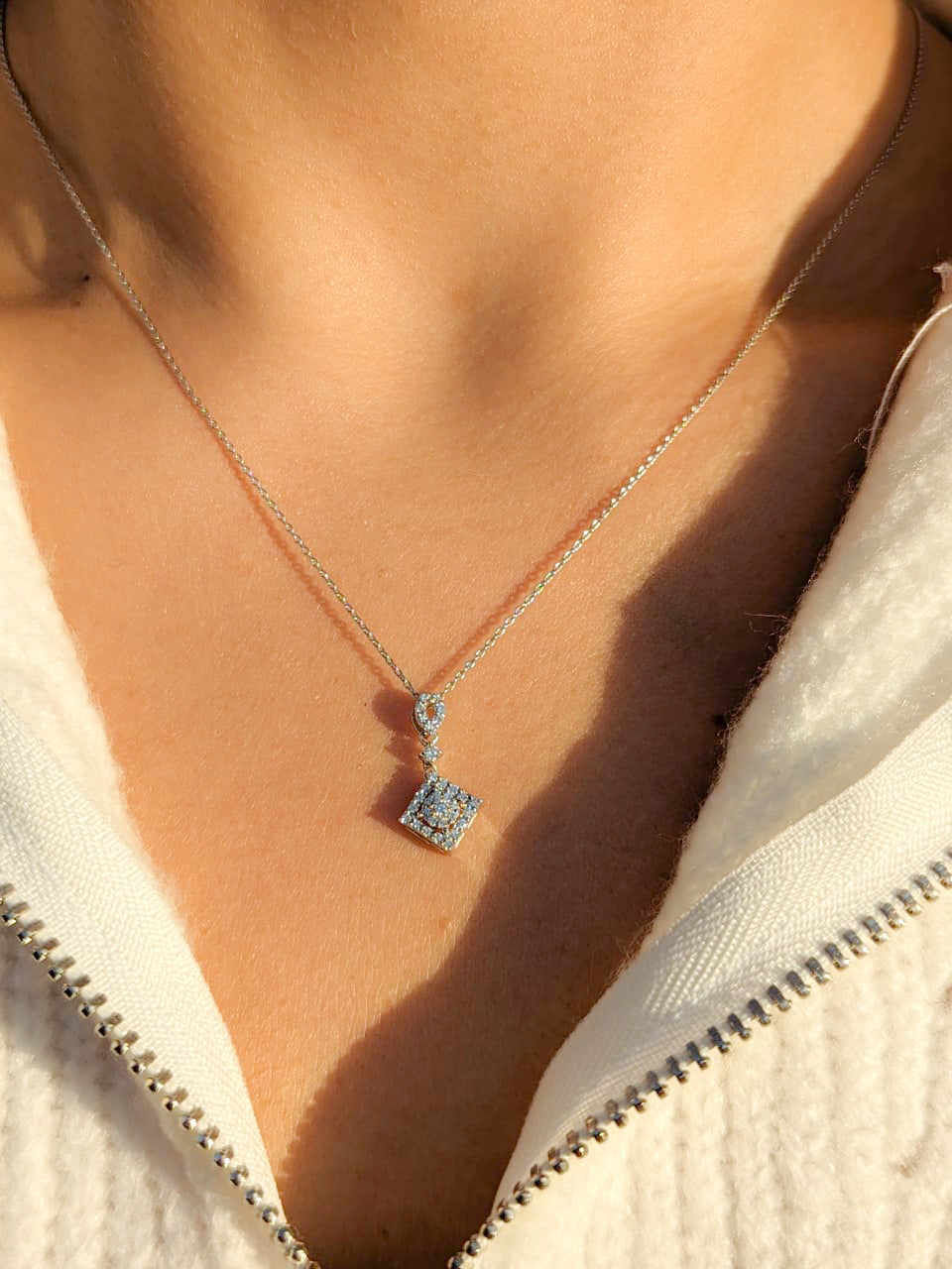 Precious Square Diamond Necklace in 18K White gold - S-P380S