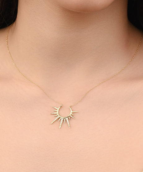 Beautiful Diamond Sun Shaped Necklace in 18k Yellow gold - S-P225S