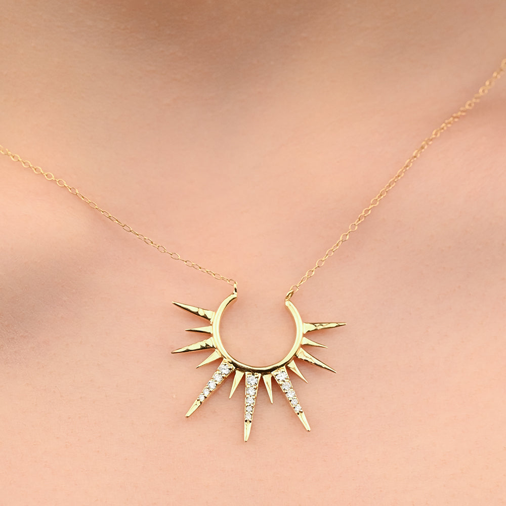 Beautiful Diamond Sun Shaped Necklace in 18k Yellow gold - S-P225S