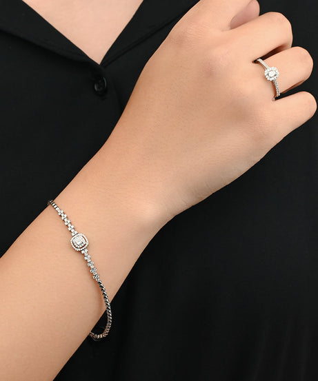 Multi Diamonds Beautiful Bracelet in 18k White gold - S-X113B