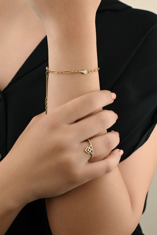 Gold Bracelet With Mixed Shapes and Oval Diamond Center - S-X073B