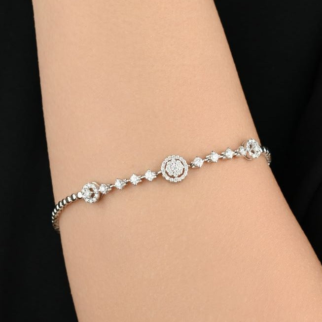 Shinny gold bracelet with 3 distinct round center diamond - S-X111B