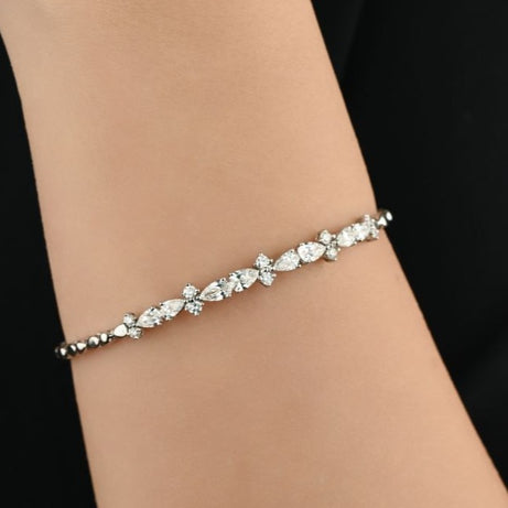 Diamond-Bangles-18K-GOLD-SIRAN-BY-IRAM-Jewelry