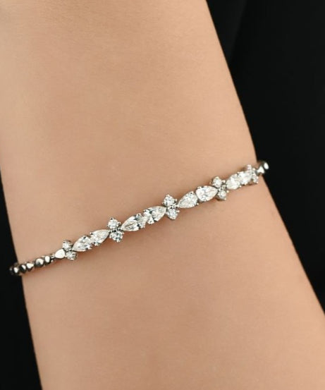 Diamond-Bangles-18K-GOLD-SIRAN-BY-IRAM-Jewelry
