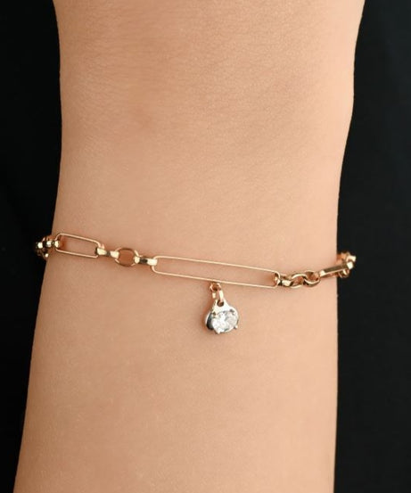 Timeless irregular gold bracelet with a diamond-shaped piece in 18K Rose Gold - S-X119B