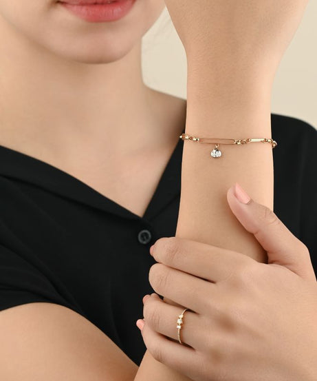 Timeless irregular gold bracelet with a diamond-shaped piece in 18K Rose Gold - S-X119B