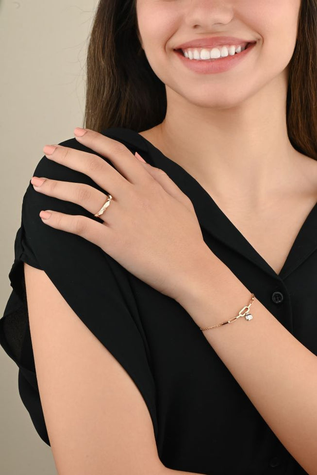 Timeless Irregular Gold Bracelet With a Diamond Shaped Piece - S-X121B